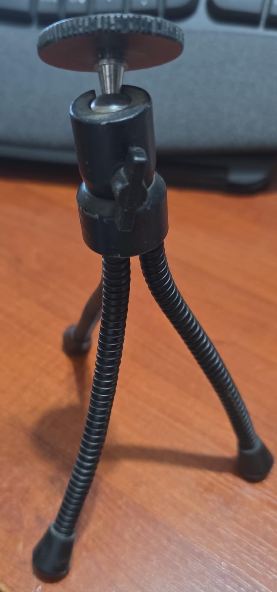 TEL BACAKLI MİNİ TRİPOD