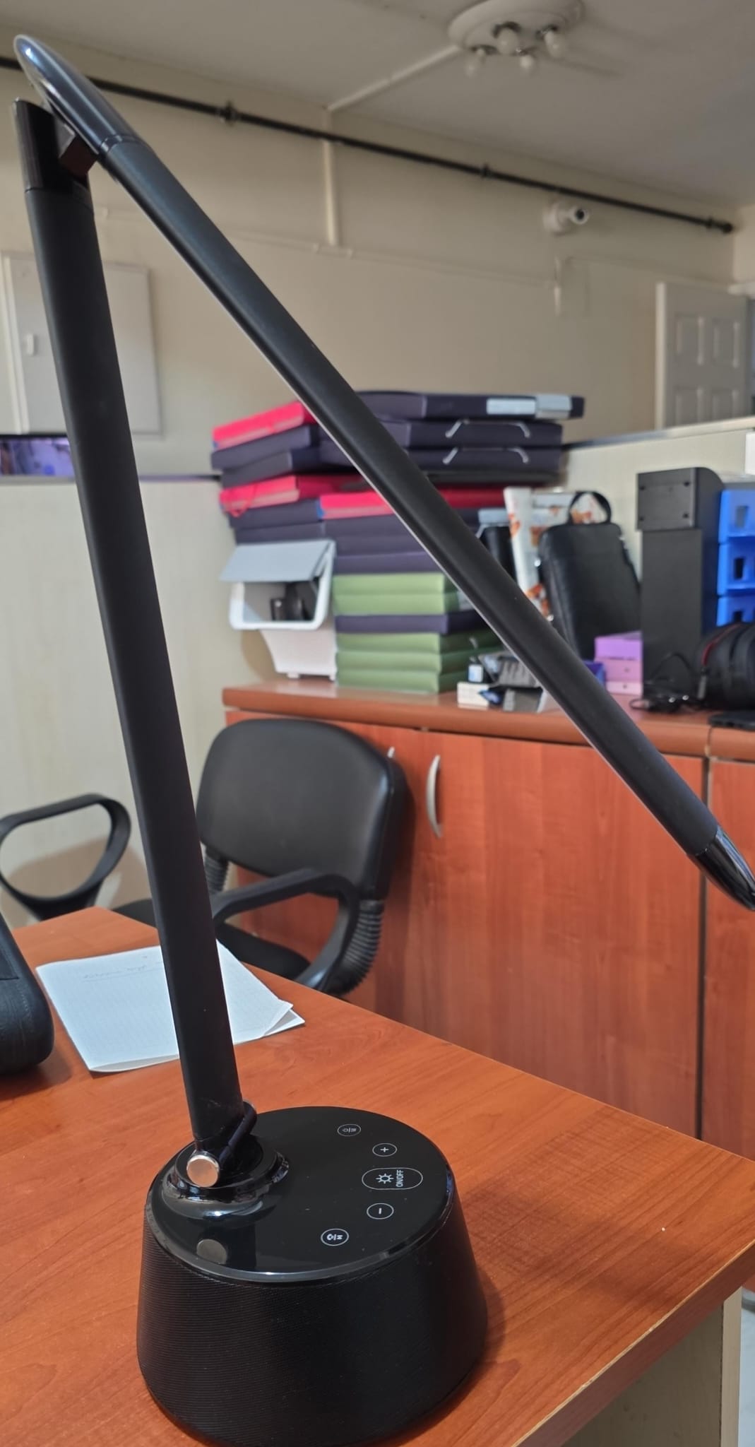 Deluxe Şarjlı Led Masa Lambası Wireless Hoparlör 