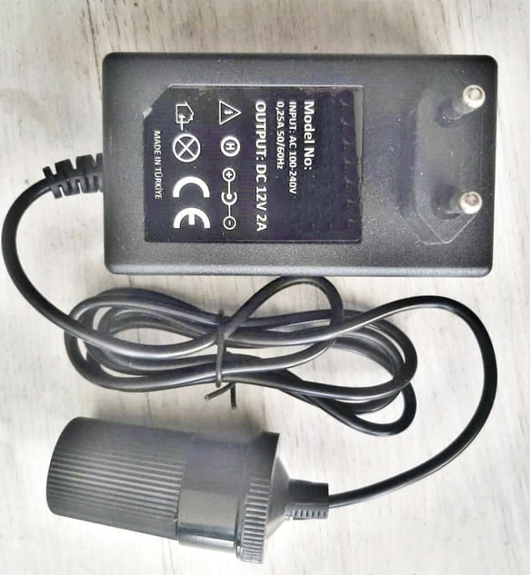 Çevirici adaptör220 Volt / 9Volt